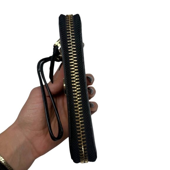 Tory Burch Robinson Pebbled Leather Wristlet Wallet – Like New, Black - Picture 11 of 11